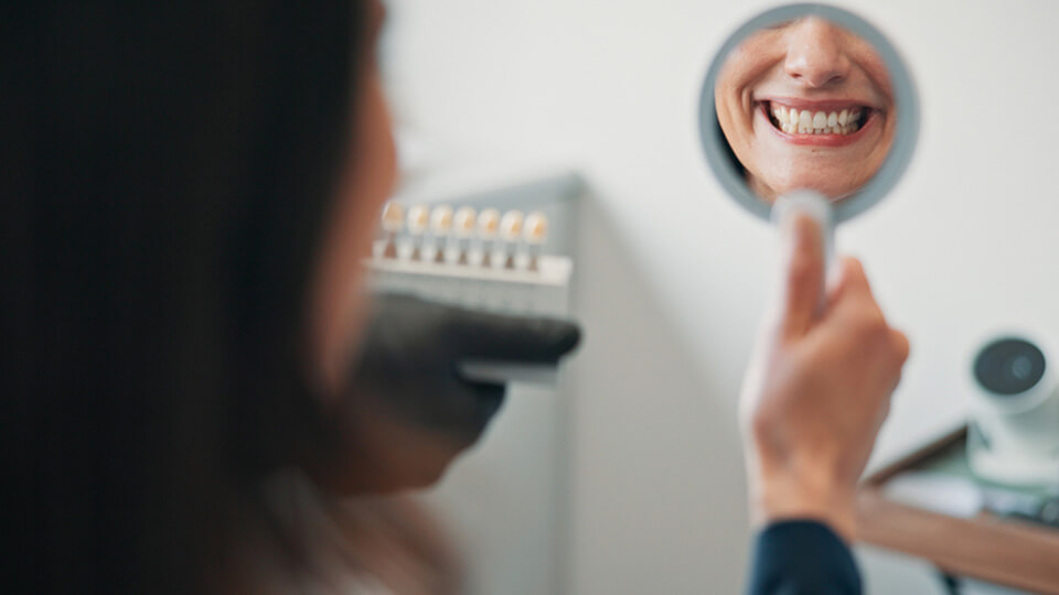 OLZE Fachartikel Minimalinvasive Veneers 01